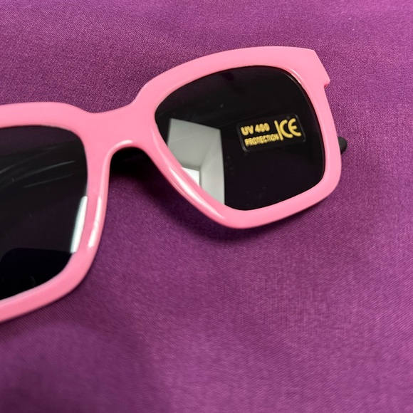 🤩 Free ADD-ON: Kids’ sunglasses (available in green, blue, black or pink) - Picture 6 of 8